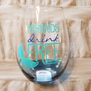 Mermaids drink Free seamless wineglass